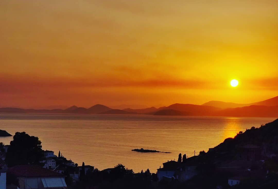 Hydra, Greece — Entaxy